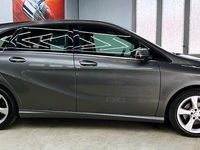 Gebraucht Mercedes B200 156 PS (114 kW) 2013 Silber Van / Kleinbus