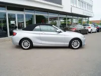 Gebraucht BMW 218 136 PS (100 kW) 2017 Glaciersilber Cabrio