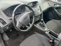Usado Ford Focus Trend 125 CV (91 kW) 2018 Plateado Familiar