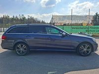 Gebraucht Mercedes E200 184 PS (135 kW) 2014 Blau Limousine