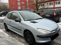 Gebraucht Peugeot 206 60 PS (44 kW) 2000 Silber Limousine