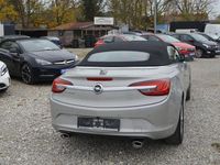 Usado Opel Cascada Active 140 HP (102 kW) 2016 Prateado Cabrios