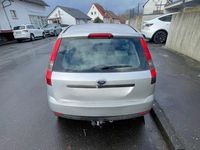 Gebraucht Ford Fiesta 70 PS (51 kW) 2003 Silber Kleinwagen