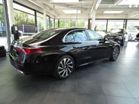 Gebraucht Mercedes E200 Avantgarde 204 PS (150 kW) 2023 Metalliclack obsidianschwarz Limousine