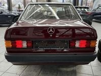 Gebraucht Mercedes 190 109 PS (80 kW) 1991 Rot Limousine