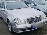 Gebraucht Mercedes E200 125 PS (91 kW) 2005 Silber Limousine
