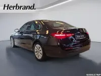 Gebraucht Mercedes C180 170 PS (125 kW) 2023 Unilack schwarz uni Limousine