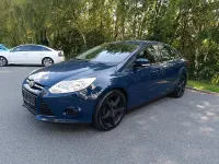 Gebraucht Ford Focus Trend 116 PS (85 kW) 2014 Blau Limousine