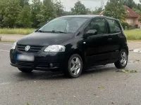 Gebraucht VW Fox 55 PS (40 kW) 2010 Schwarz Kleinwagen