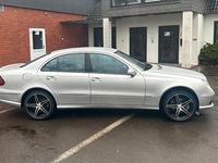 Gebraucht Mercedes E320 AMG line 268 PS (197 kW) 2005 Silber Limousine