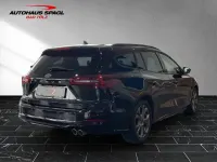 Gebraucht Ford Focus ST-Line 120 PS (88 kW) 2023 Obsidianschwarz (schwarz) Kombi