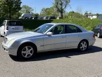 Gebraucht Mercedes E240 Classic 177 PS (130 kW) 2002 Silber Limousine