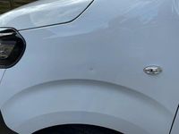 Gebraucht Opel Vivaro 145 PS (106 kW) 2023 Weiß Van / Kleinbus