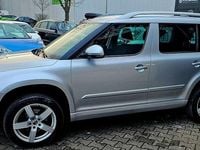 Gebraucht Skoda Yeti Drive 150 PS (110 kW) 2017 Silber SUV