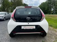 Używany Toyota Aygo 69 KM (50 kW) 2017 Biały Hatchback