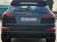 Second-hand Porsche Cayenne 2016 Negru SUV