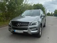Gebraucht Mercedes ML350 258 PS (189 kW) 2012 Grau SUV