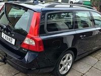 Gebraucht Volvo V70 Summum 163 PS (119 kW) 2008 Blau Kombi