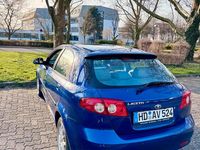 Gebraucht Chevrolet Lacetti 122 PS (89 kW) 2004 Blau Kleinwagen