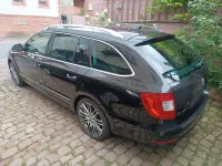 Gebraucht Skoda Superb Elegance 170 PS (125 kW) 2012 Schwarz Kombi