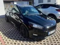 Używany Ford Focus ST-Line 150 KM (110 kW) 2016 Czarny Sedan/Limuzyna