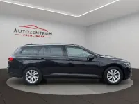 Gebraucht VW Passat 122 PS (89 kW) 2023 Schwarz Kombi