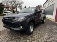Neu Isuzu D-Max 163 PS (119 kW) 2026 Obsidian gray metallic Pickup