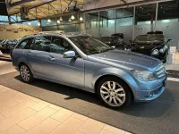 Gebraucht Mercedes C220 Avantgarde 170 PS (125 kW) 2009 Blau Limousine
