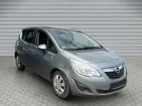 Gebraucht Opel Meriva Edition 101 PS (74 kW) 2010 Silber Van / Kleinbus