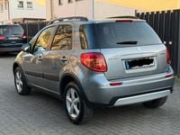 Usado Suzuki SX4 107 HP (78 kW) 2007 Prateado Sedan