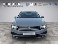 Gebraucht VW Passat 150 PS (110 kW) 2023 Grau Kombi