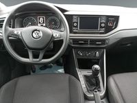 Gebraucht VW Polo Comfortline 95 PS (69 kW) 2019 Limestone grey metallic Limousine
