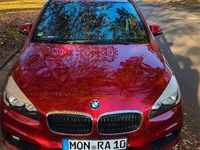 Gebraucht BMW 218 Active Tourer 136 PS (100 kW) 2015 Rot Van / Kleinbus