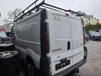 Gebraucht Renault Trafic 101 PS (74 kW) 2005 Weiß Van / Kleinbus