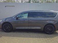 Używany Chrysler Pacifica Touring 291 KM (214 kW) 2019 Szary Kombi