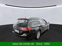 Gebraucht VW Passat Basis 122 PS (89 kW) 2022 Schwarz Kombi
