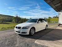 Gebraucht BMW 320 177 PS (130 kW) 2009 Weiß Kombi