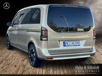 Gebraucht Mercedes V300 237 PS (174 kW) 2024 Kalaharigold met. Van / Kleinbus