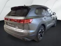 Gebraucht VW Touareg 231 PS (169 kW) 2025 Siliziumgrau metallic SUV