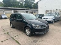 Second-hand VW Touran 140 CP (102 kW) 2011 Negru Monovolum