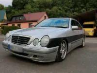 Gebraucht Mercedes E240 170 PS (125 kW) 2026 Grau Limousine