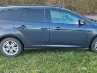 Gebraucht Ford Focus 109 PS (80 kW) 2012 Grau Kombi