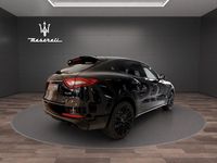 Gebraucht Maserati Levante 430 PS (316 kW) 2021 Nero assoluto SUV