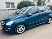Gebraucht Mercedes B200 140 PS (102 kW) 2010 Blau Van / Kleinbus
