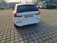 Gebraucht Volvo XC60 197 PS (144 kW) 2022 Crystal white / metallic SUV