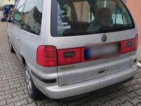 Gebraucht VW Sharan 150 PS (110 kW) 2002 Silber Van / Kleinbus