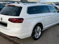 Gebraucht VW Passat Highline 150 PS (110 kW) 2020 Weiß Kombi