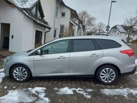 Gebraucht Ford Focus 125 PS (91 kW) 2015 Silber Limousine