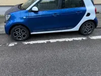 Używany Smart ForFour Prime 90 KM (66 kW) 2017 Niebieski Hatchback