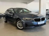 Gebraucht BMW 530e 184 PS (135 kW) 2023 Arcticraceblue Limousine